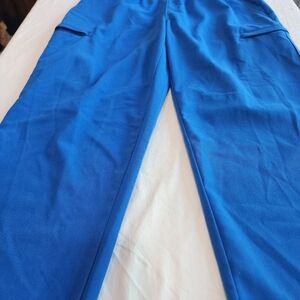 CRFT WOMEN'S WHITE CROSS SCRUB PANT JOGGERS, XS NEW WITHOUT TAGS, CARGO POCKETS